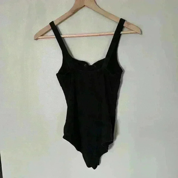 Black front tied bodysuit - Picture 5 of 10